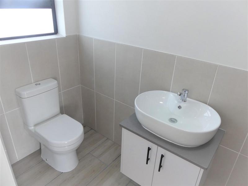 3 Bedroom Property for Sale in Shelley Point Western Cape